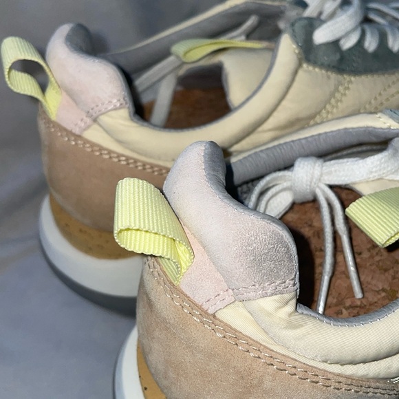 NWT Flower Mountain ASUKA Sneaker - Picture 16 of 17